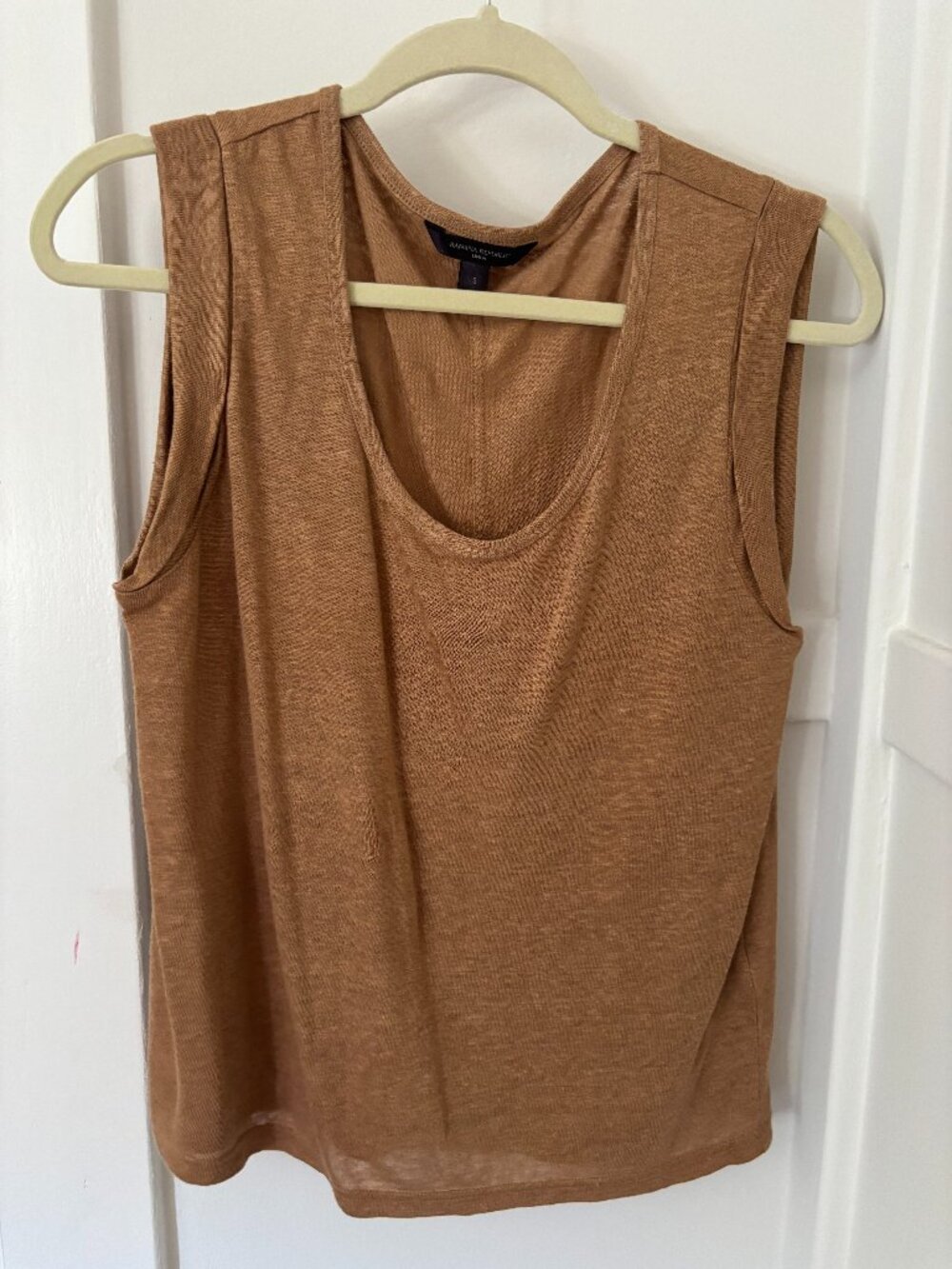 Banana Republic Linen Tank